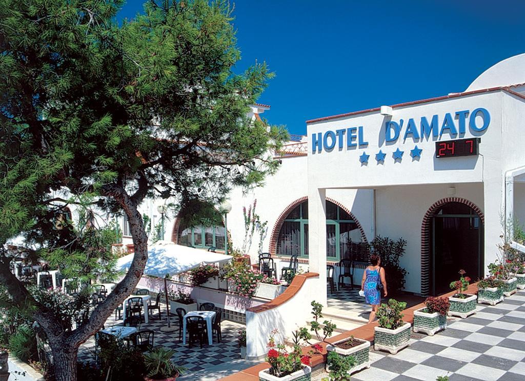 Hotel D'Amato Пешичи Стая снимка