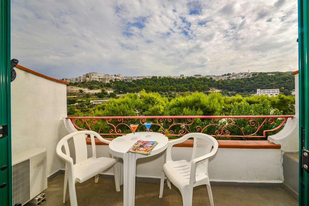 Hotel D'Amato Пешичи Екстериор снимка