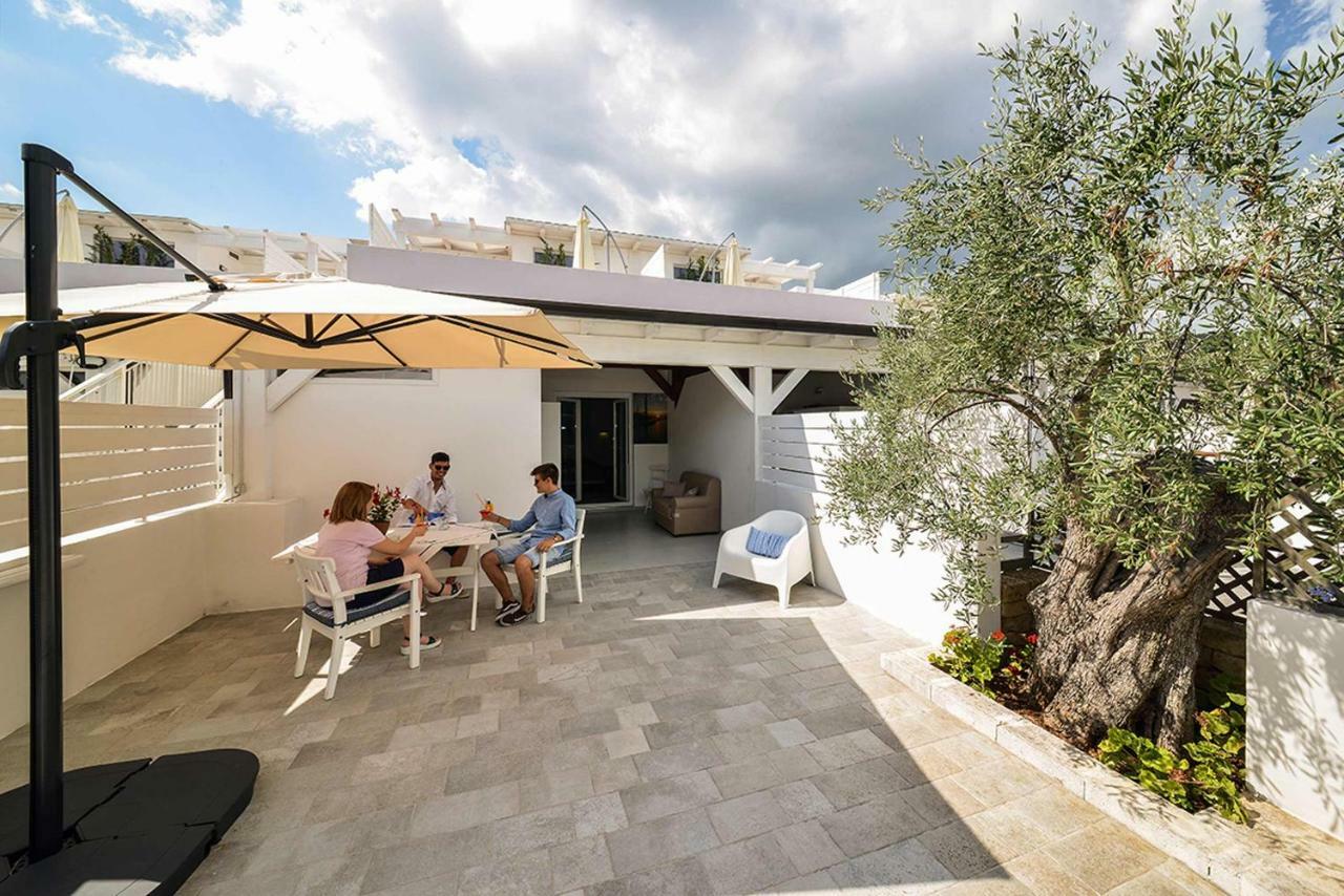 Hotel D'Amato Пешичи Екстериор снимка